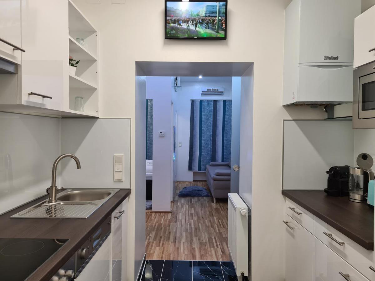 Lapi Apartment 1150 Виена Екстериор снимка