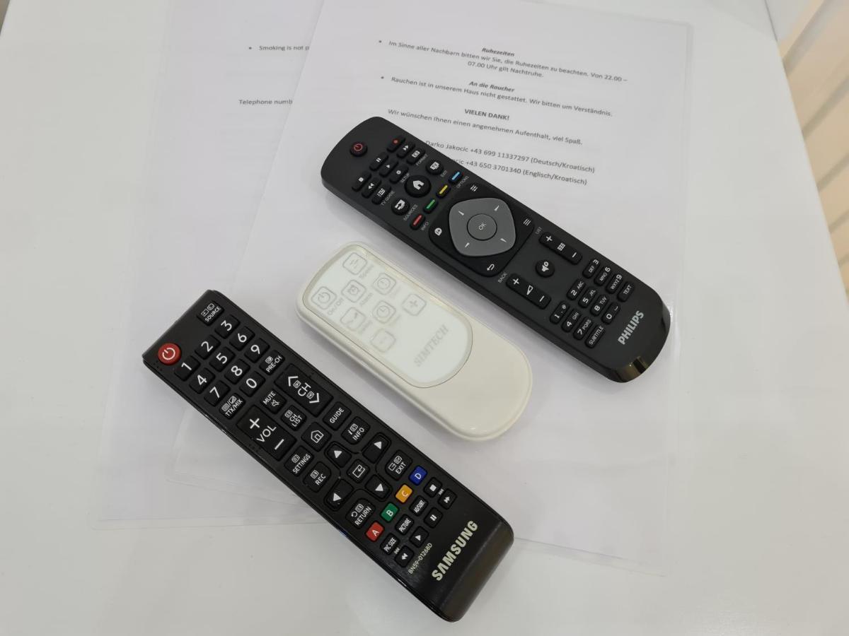 Lapi Apartment 1150 Виена Екстериор снимка