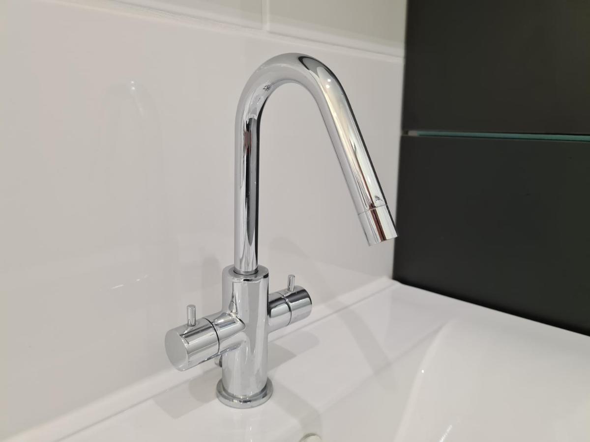 Lapi Apartment 1150 Виена Екстериор снимка